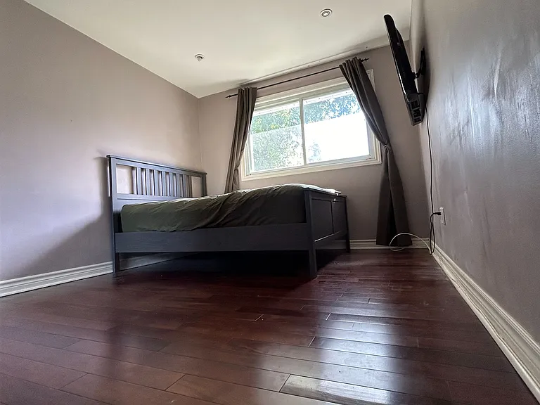23 Pineway Blvd #MAIN FLOOR — Photo 19