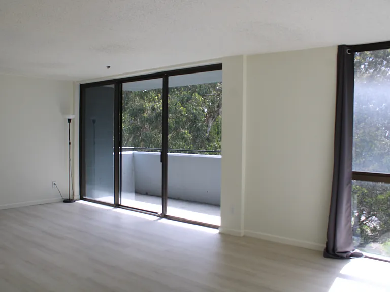 555 Pierce St #840 — Photo 2
