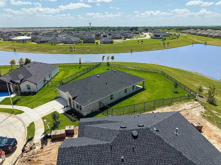 6127 Bella Breeze Dr — Photo 36