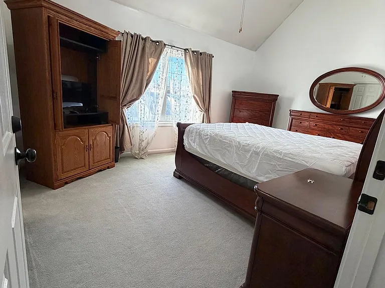 36 Delaware Ave — Photo 10