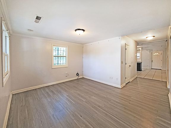 4th image of 65 Meldon Ave SE