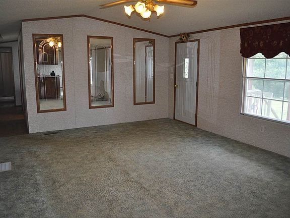 5th image of 914 W County Road 950 N