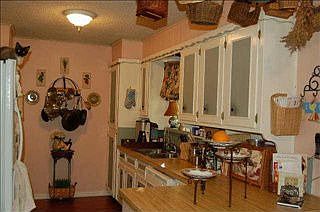 5th image of 1206 Hemphill Dr