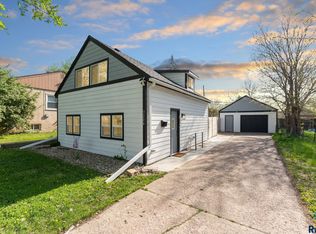 3204 S West Ave, Sioux Falls, SD 57105