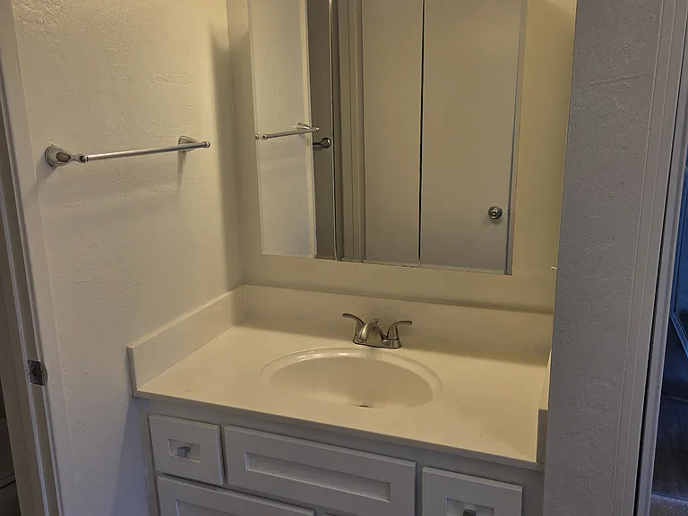 Tropic Sands Apartments — Photo 46