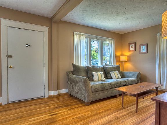 4th image of 1834 N Avenue 52