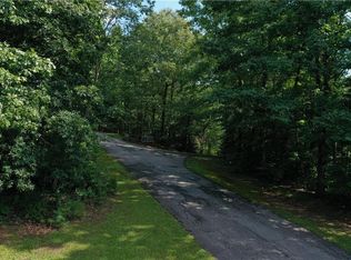 126 Fireside Ln, Pickens, SC 29671