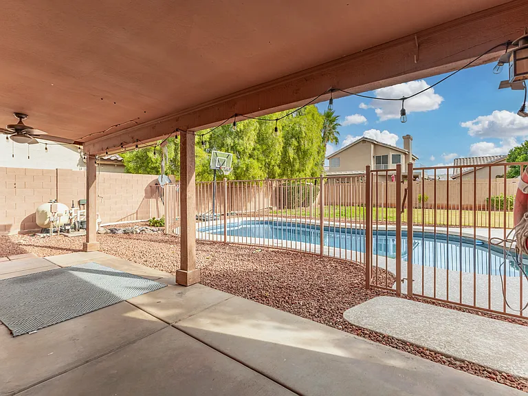 15221 N 87th Dr — Photo 35