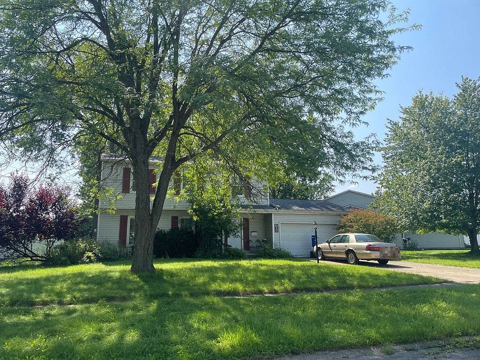 2nd image of 135 Woodridge Dr