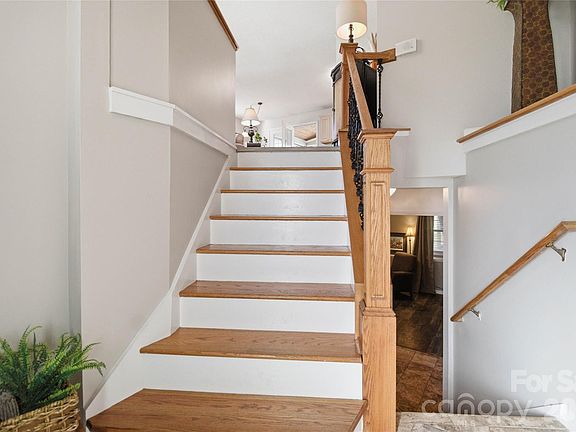 4th image of 8407 Harvell Rd