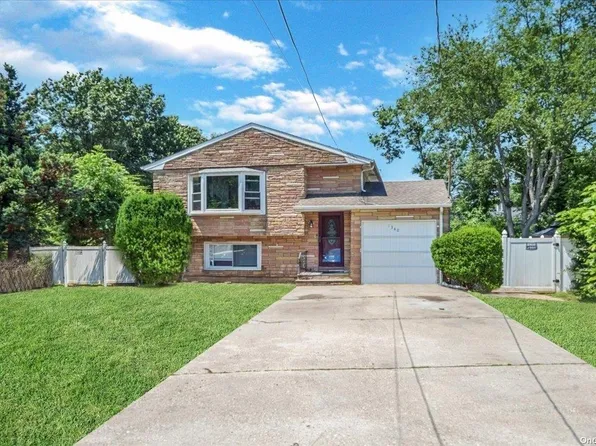 1340 Islip Avenue, Brentwood, NY 11717