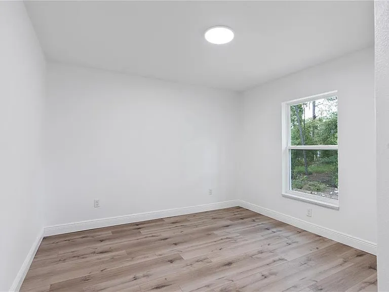 238 Locust Pass Ln — Photo 17