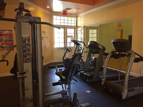 3rd image of 4207 S Dale Mabry Hwy APT 11109