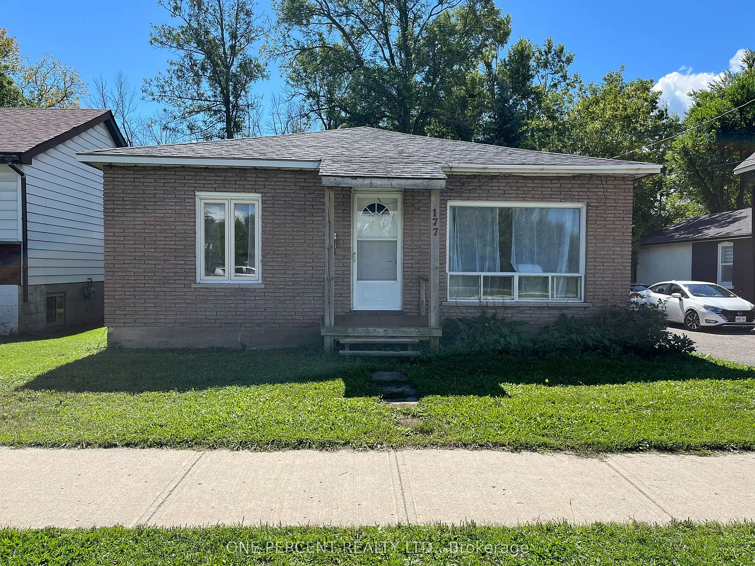 3 bed, $2,400 — Photo 4