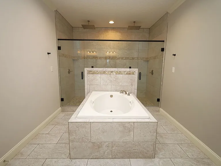 3964 Crusader Ct — Photo 25