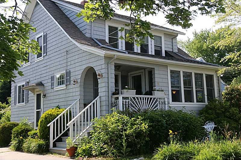 2nd image of 22 Sowams Rd