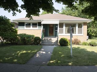 7543 N Neva Ave, Niles, IL 60714