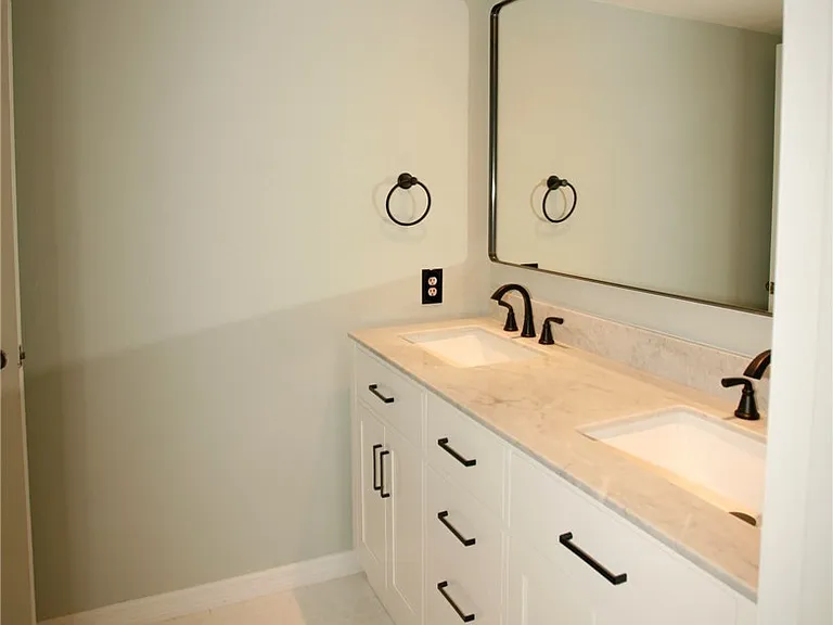 1653 Park Meadows Dr — Photo 16