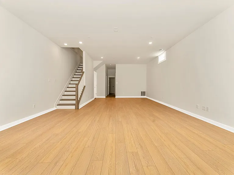 328A Madison St — Photo 25