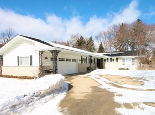 1560 Elm Ave, Northbrook, IL 60062