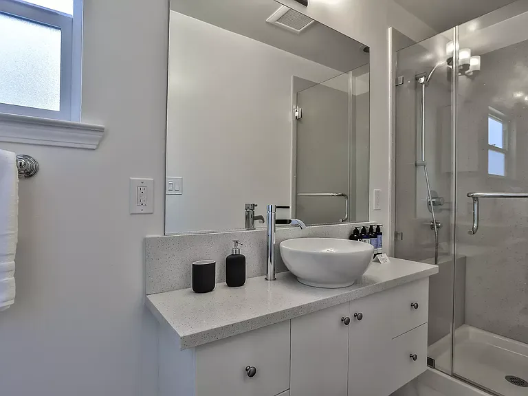 178 Permanente Way #2 — Photo 10