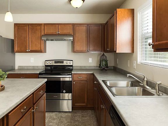 3rd image of 509 Alecia Ave