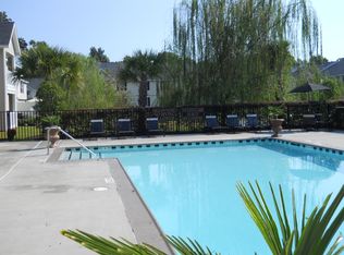 2056 Shadow Ferry Dr, Charleston, SC 29414