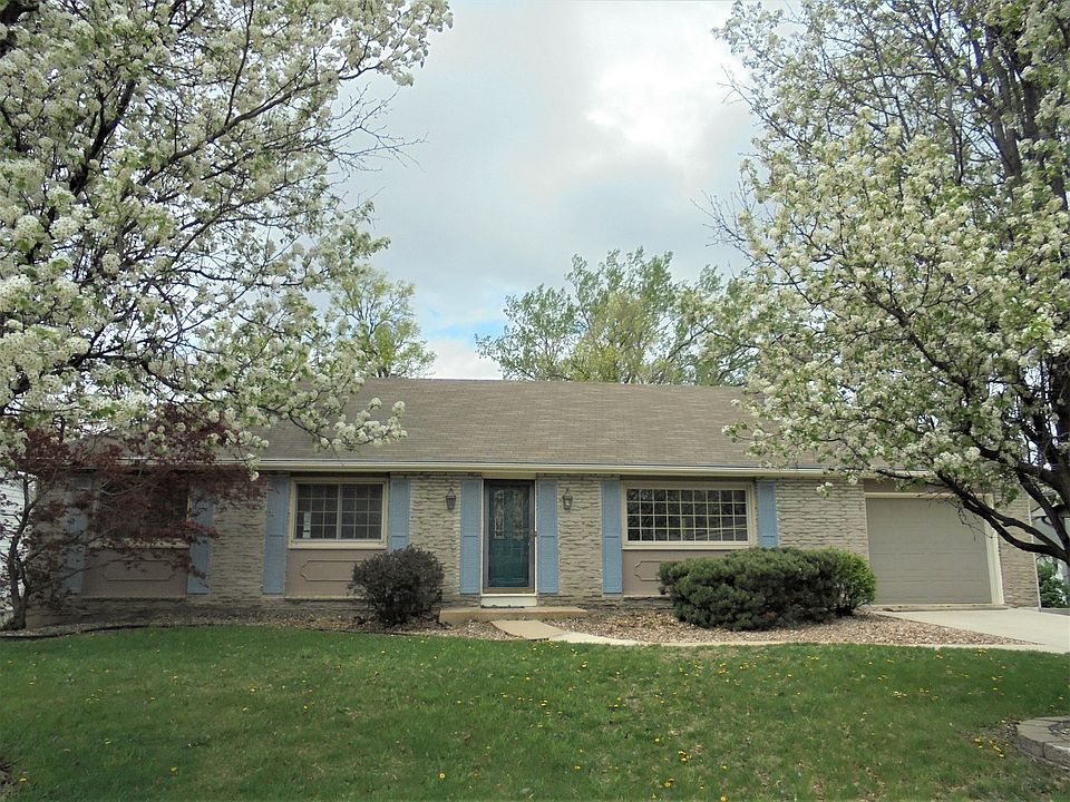 1st image of 256 Southwest Dr