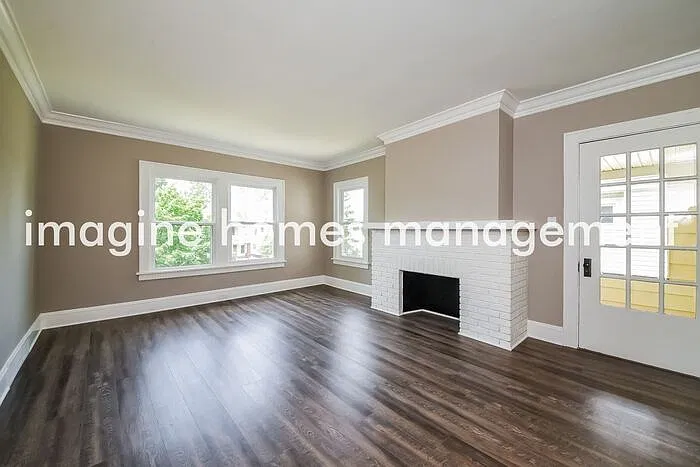 2 bed, 1.0 bath, 990 sqft, $1,350 — Photo 4