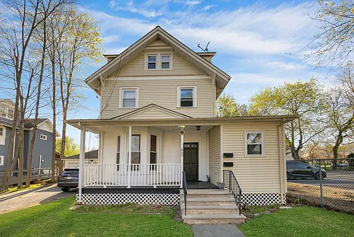460 Orchard St Photo 1