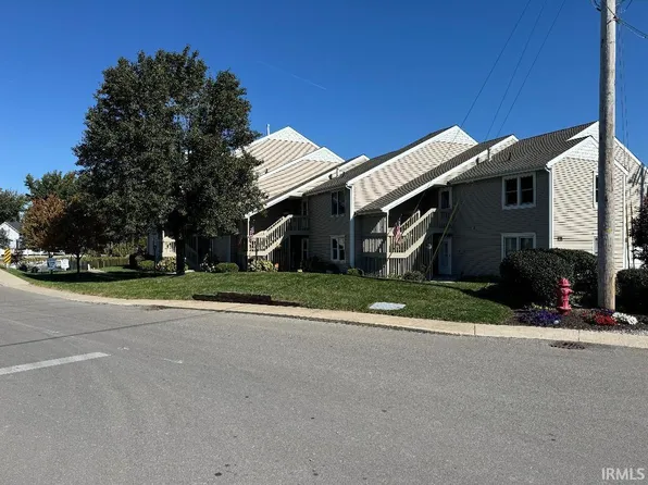 300 E Medusa St APT 5D, Syracuse, IN 46567
