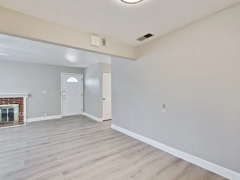 3000 Santa Maria Ave — Photo 21