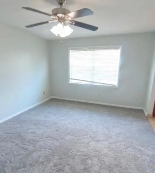 838 Lawrence St — Photo 9