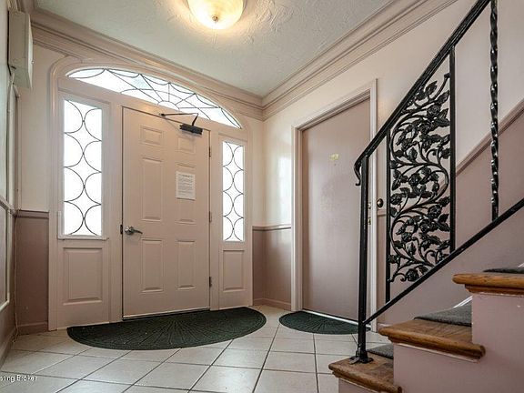5th image of 2454 Glenmary Ave APT 1