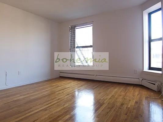 Rented by Bohemia Realty Group | media 17