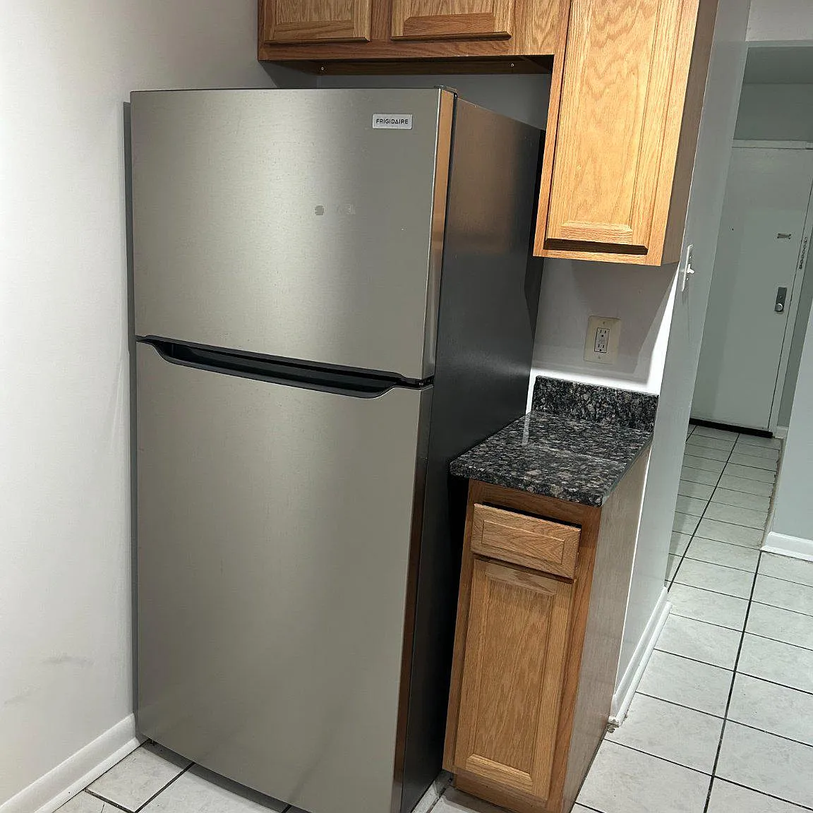 2 bed, 2.0 bath, 907 sqft, $1,949 — Photo 4