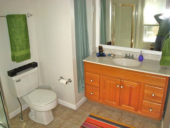 3rd image of 71 Bishop St #2