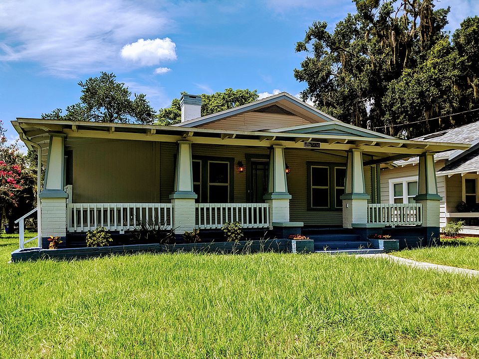 Gorgeous 1925 Bungalow
