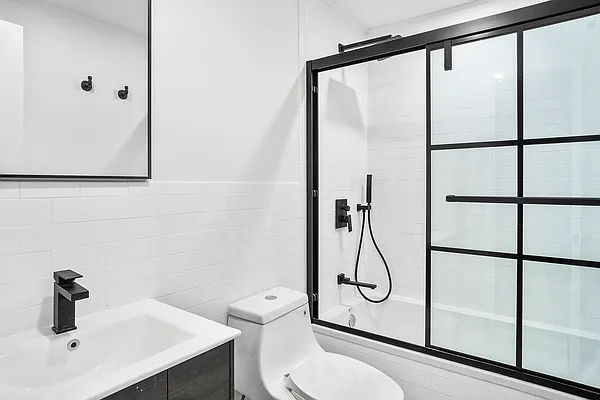 Rented by Compass | media 12