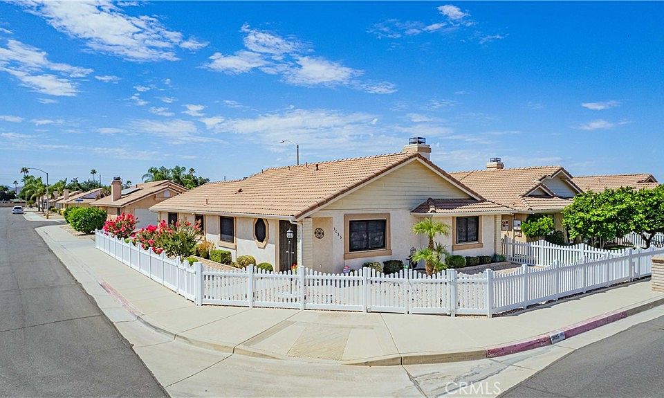 1st image of 3035 La Habra Ave