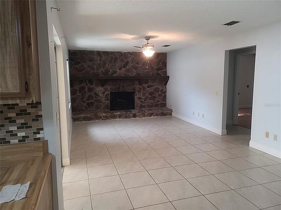 4th image of 3740 HAWTHORNE LANE