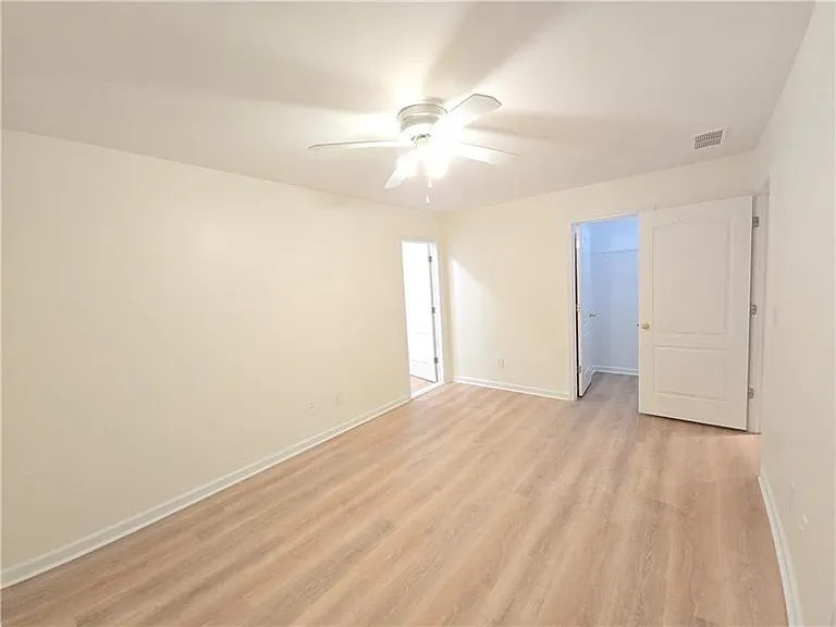 12592 Waterside Dr — Photo 21