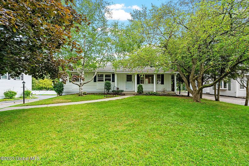 2nd image of 55 Lishakill Road