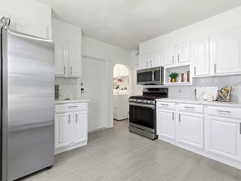 48 Farquhar St #1 — Photo 8