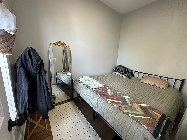 1628 W Ohio St #3R — Photo 2