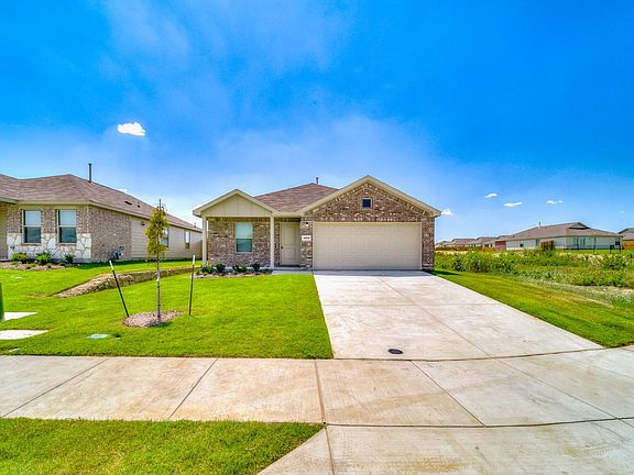 2nd image of 14613 Red Arroyo Ln