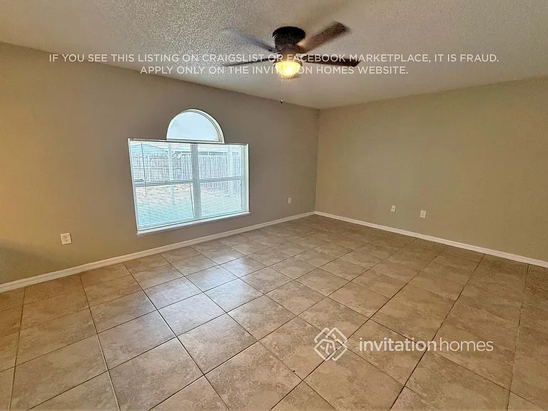 6702 Lorain St — Photo 3