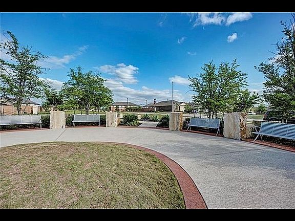 4th image of 18415 Stevie Ray Dr