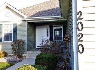 2020 Shell Bark Ln, Warsaw, IN 46582