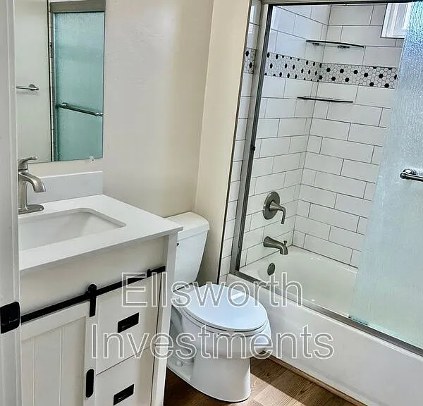 3531 Park Blvd — Photo 8